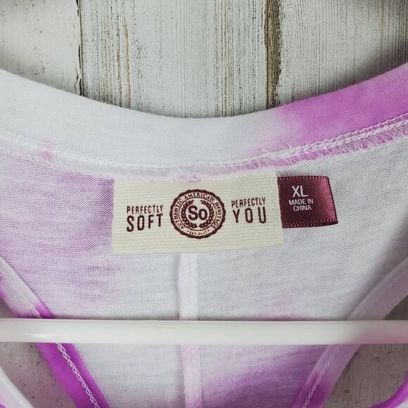 SO Tie Dye Twist Back Tank Top Size XL - Picture 3 of 9